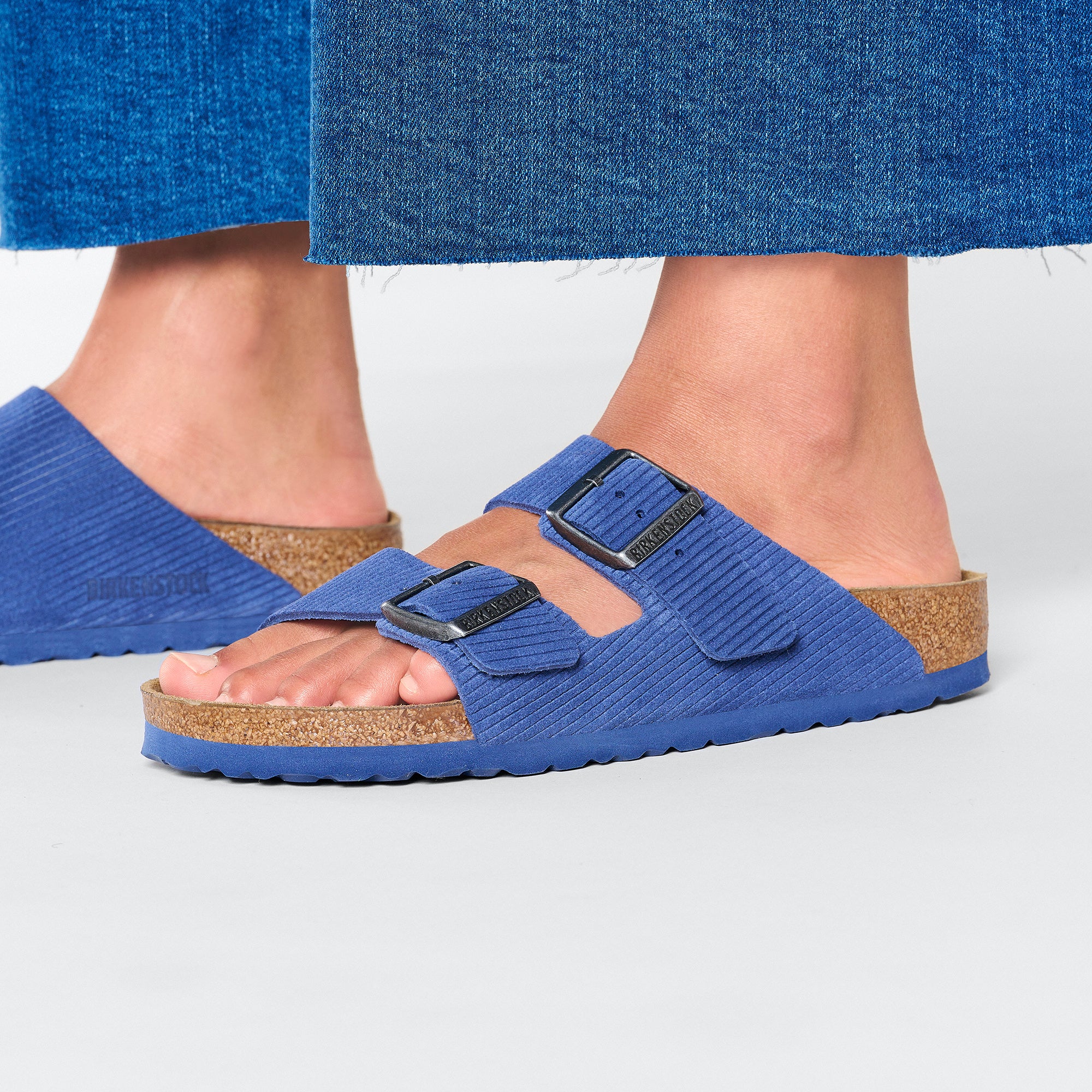 Arizona Suede Embossed - Image 10