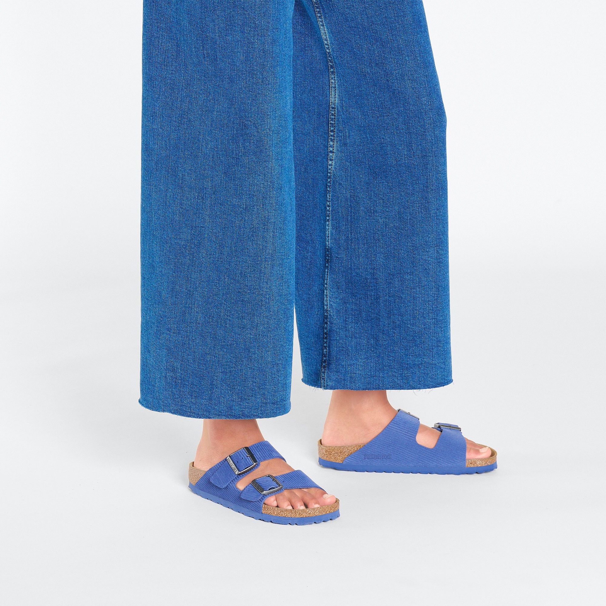 Arizona Suede Embossed - Image 9