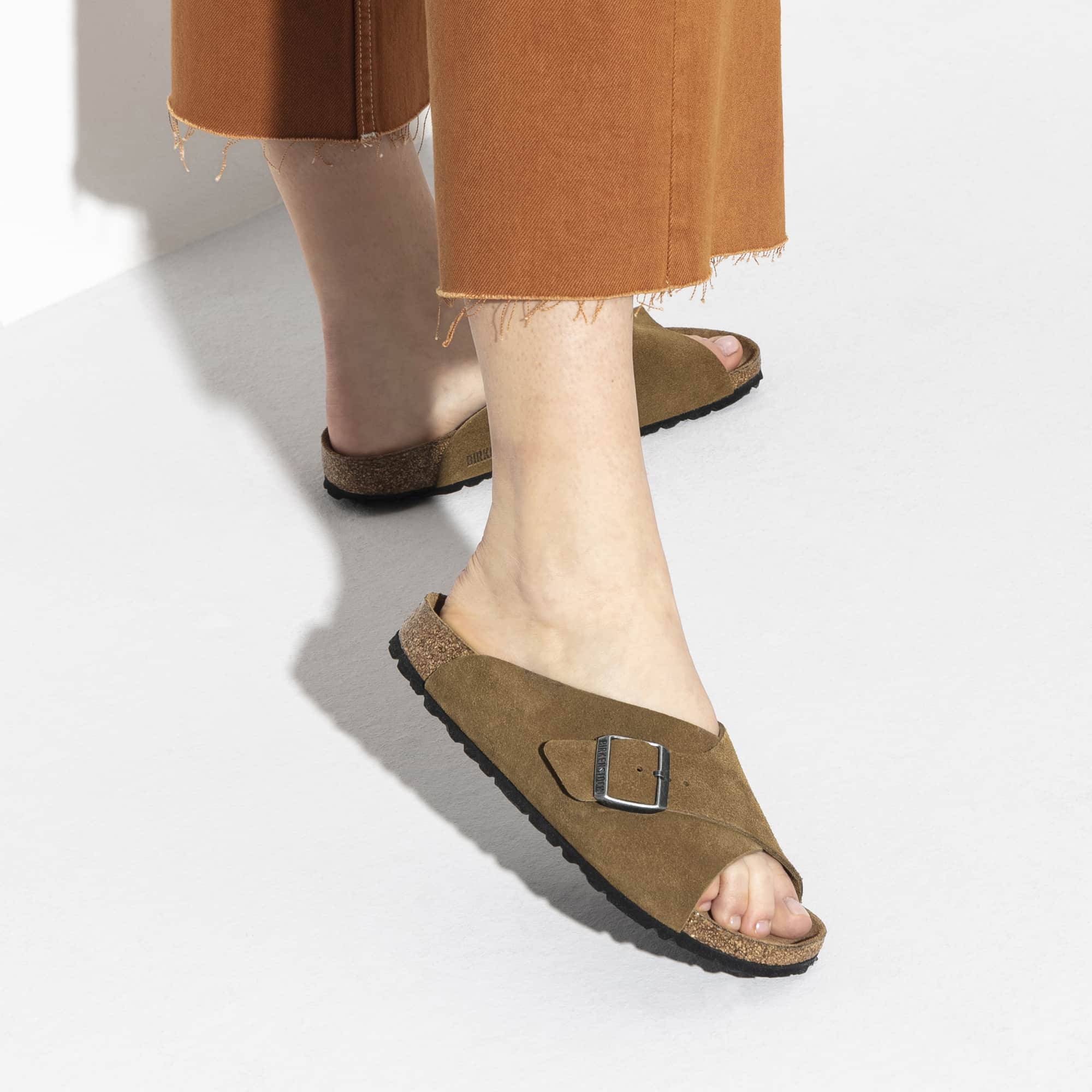 Arosa Soft Footbed Suede Leather - Image 8