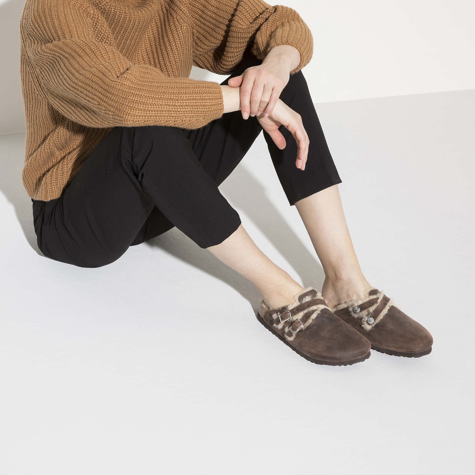 Blair Shearling Oiled Leather - Image 7